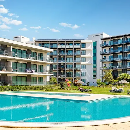 Apartment Golf , With Garden And Pool Quarteira