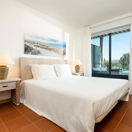Golf , With Garden And Pool Apartment Quarteira