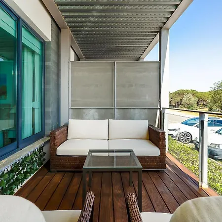 Golf , With Garden And Pool Apartment Quarteira